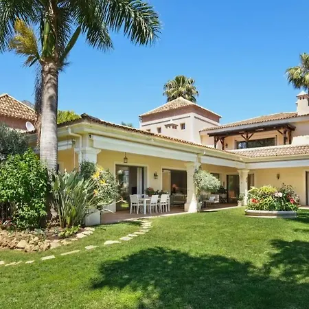 Casa Blanca *